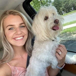 Meet your Posher, Emma